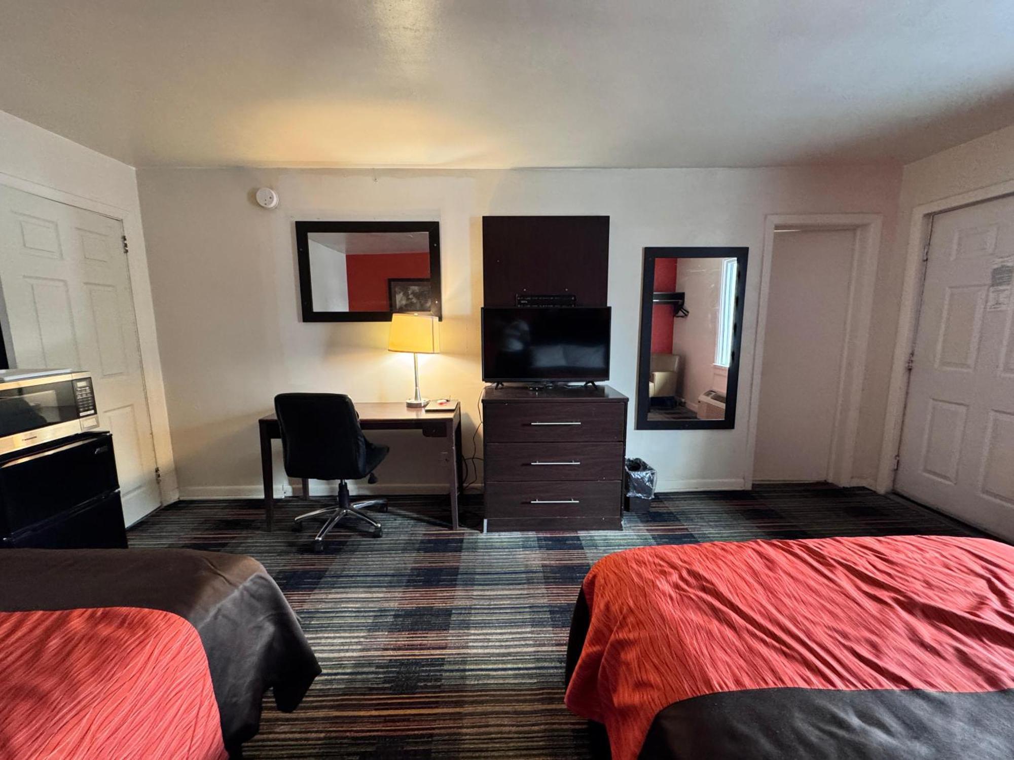 Oyo Palm Leaf Motel Ашленд Экстерьер фото