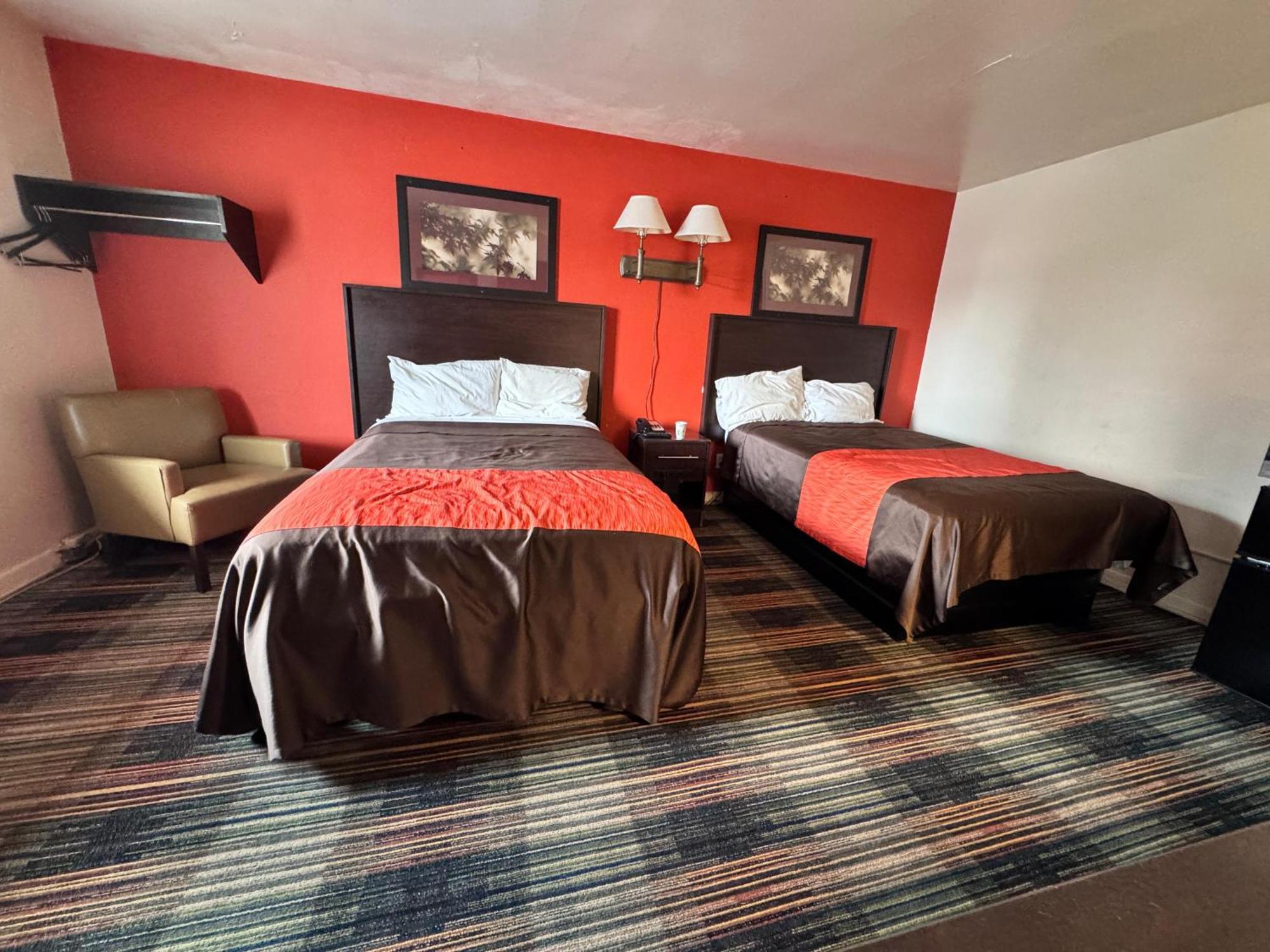 Oyo Palm Leaf Motel Ашленд Экстерьер фото